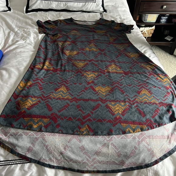 LulaRoe Carly Dress Garnet Gold Aztec - Picture 1 of 3